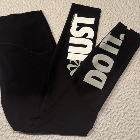 Nike Pants - Black leggings. Size M.